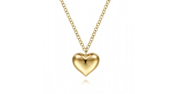 a yellow gold heart pendant necklace